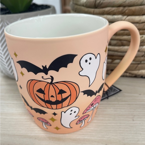 Halloween Ghosts Jack o’lanterns Bats & Mushrooms Peach Matte Soft Touch Mug NWT - Picture 2 of 4